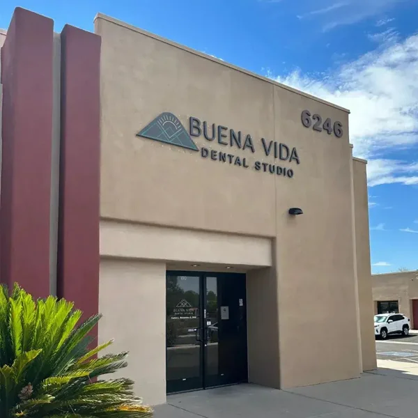 The Buena Vida Dental Studio clinic exterior